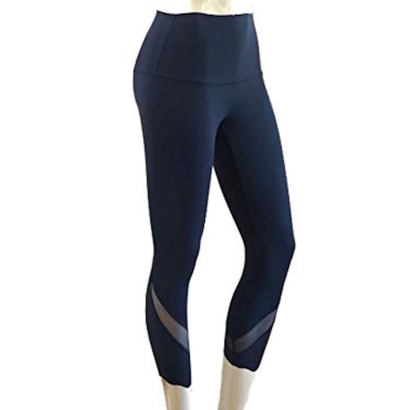 *NEW WUNDER UNDER HR CROP 23" SCALLOP